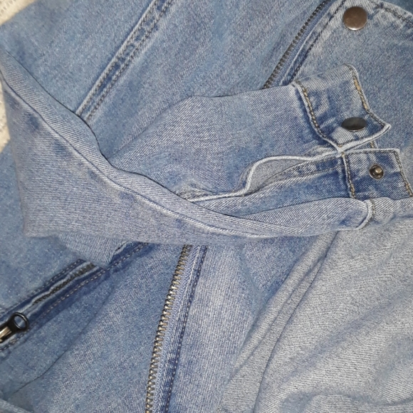 Jean jacket - Picture 3 of 3